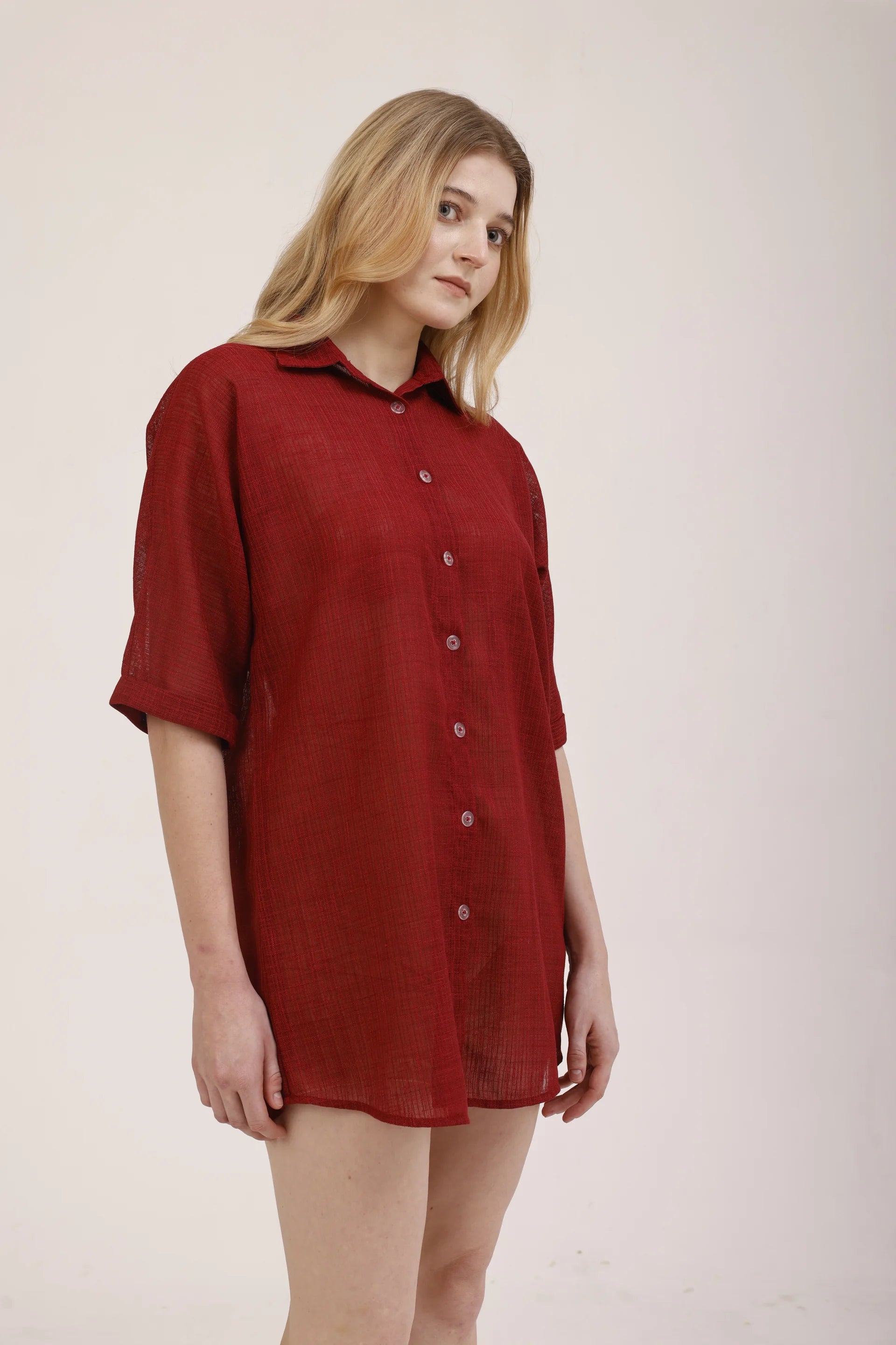 Buste en La robe chemise Garance : col chemisier et boutonnage devant, rouge garance Rivage Bleu